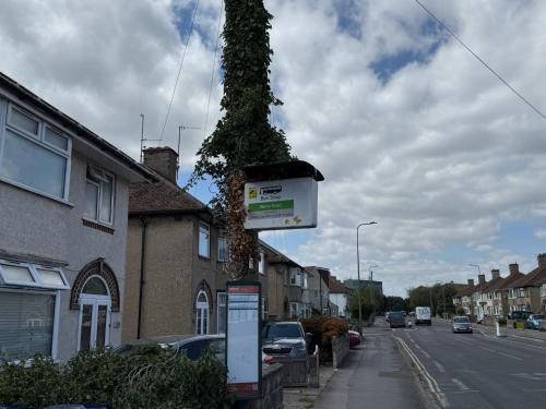 Oxford House | Cosy 3 Bedroom Home, Parking & Bus