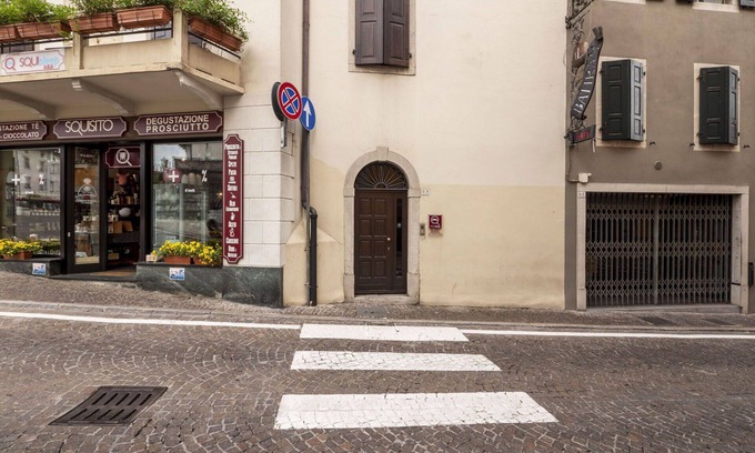 San Daniele del Friuli Apartment | Cosy apartment for 4 people with WIFI, TV and pets allowed