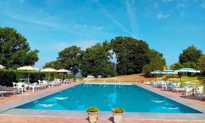 Santarello Apartment | Cosy apartment for 2 guests with WIFI, pool, pets allowed and parking