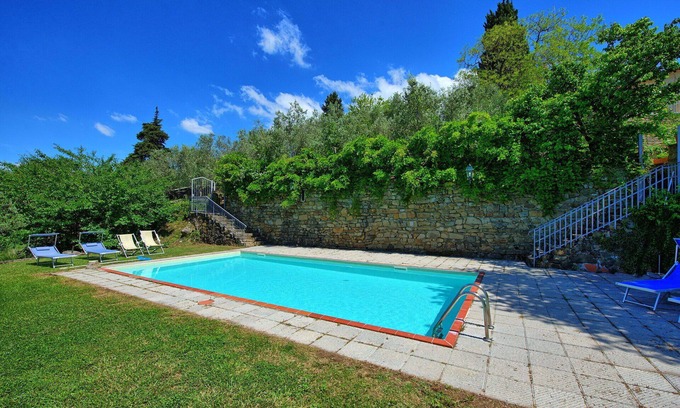 Greve in Chianti Apartment | Cosy apartment with WIFI, pool, TV, patio, pets allowed, panoramic view, close to Greve In Chianti