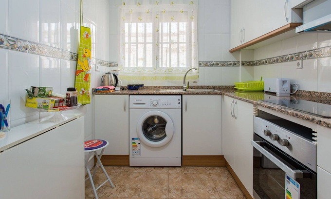 Los Alcazares Apartment | Cosy apartment for 6 guests with WIFI, pool, TV, terrace and pets allowed