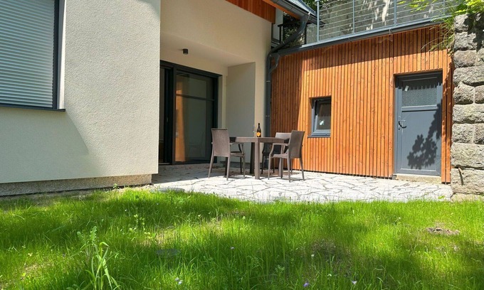 Janov nad Nisou Apartment | Cosy apartment for 3 guests with WIFI, TV and terrace