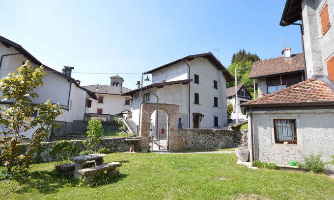 Raveo Apartment | Cosy apartment for 3 people with WIFI, TV and patio