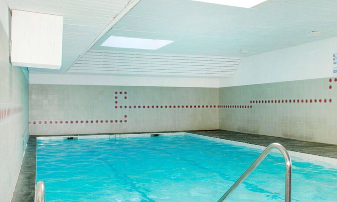 Vira Apartment | Cosy apartment for 3 people with WIFI, pool, TV, patio and parking