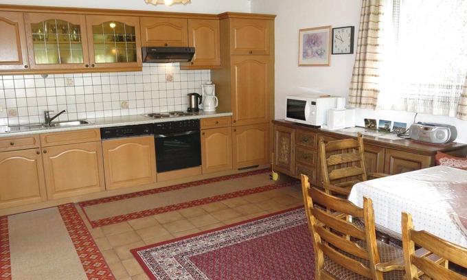Arriach Apartment | Cosy apartment for 4 people with WIFI, TV, terrace and parking