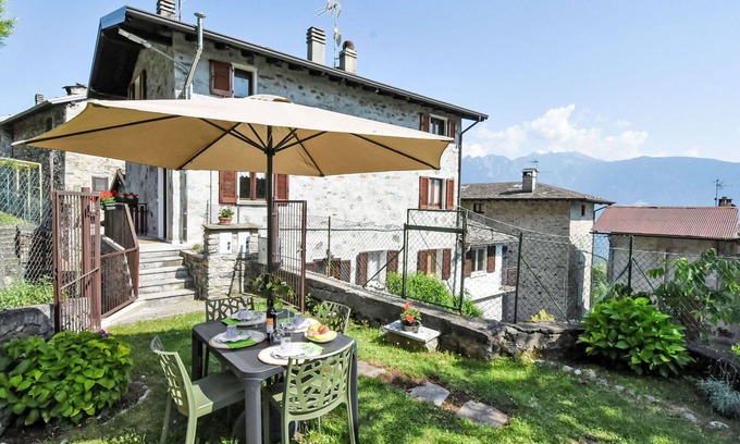 Civo Apartment | Cosy apartment for 4 people with WIFI, TV, balcony and pets allowed