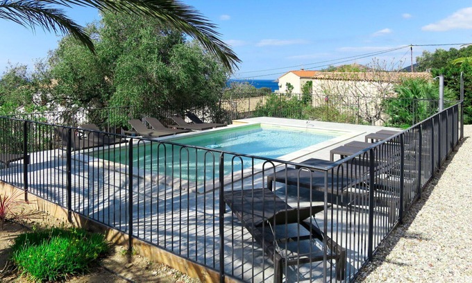 Galeria Apartment | Cosy apartment for 5 people with WIFI, pool, A/C, TV and terrace