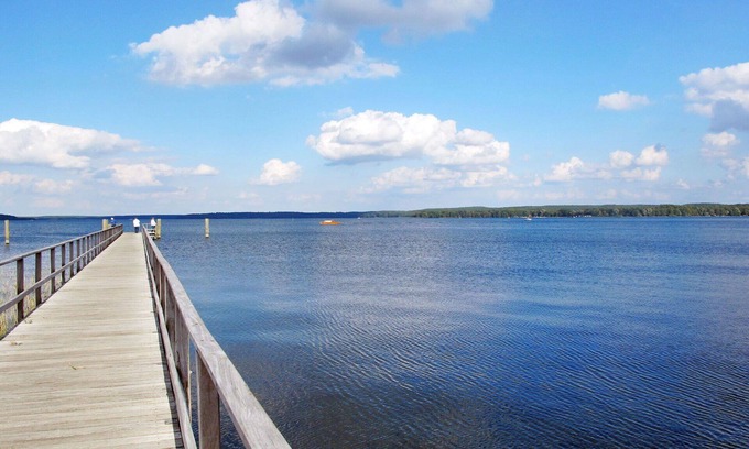 Plau am See Apartment | Cosy apartment for 3 people with WIFI, TV, terrace and pets allowed