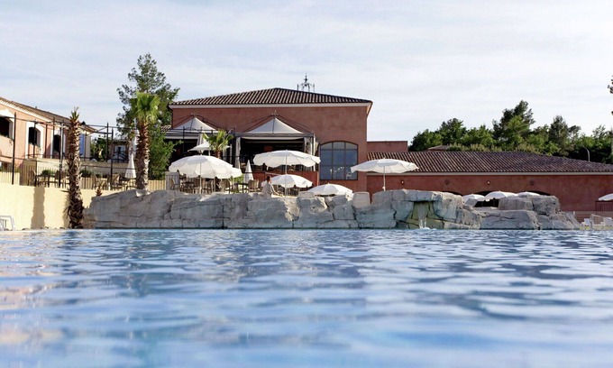 Tourrettes House | Cosy apartment in villa for 4 guests with pool, WIFI, A/C, TV, patio and pets allowed