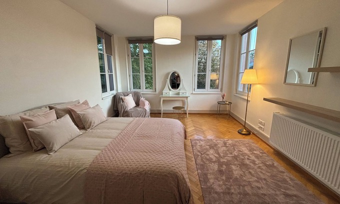 Benfeld Apartment | Cosy apartment ideal Christmas market Europapark Rulentica Wine Route