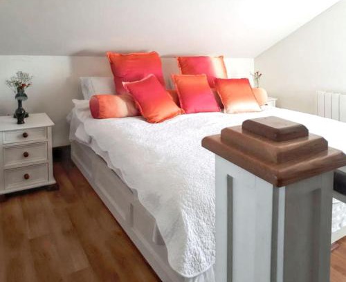Galway Apartment | Cosy Apartment in Galway with Balcony, 32 m², City View