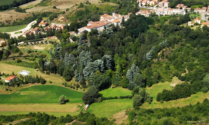 Cicogna House | Cosy apartment in villa with pool, WIFI, veranda, pets allowed, panoramic view and parking