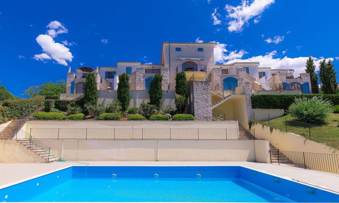 Bibali House | Cosy apartment in villa for 4 guests with pool, A/C, WIFI, TV, terrace, panoramic view and parking