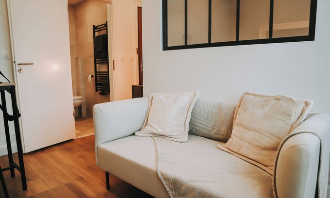 Plantieres Queuleu Apartment | Cosy apartment near center/station