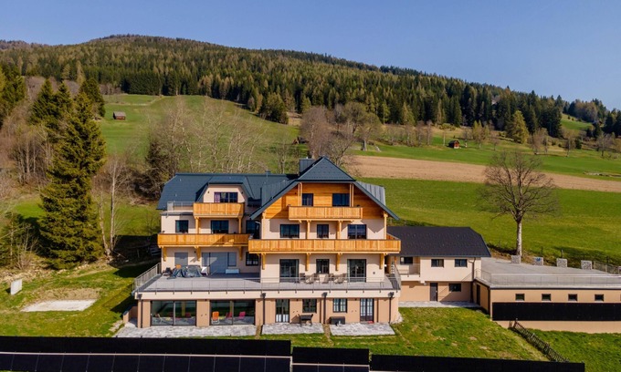 Mauterndorf Apartment | Cosy apartment with pool