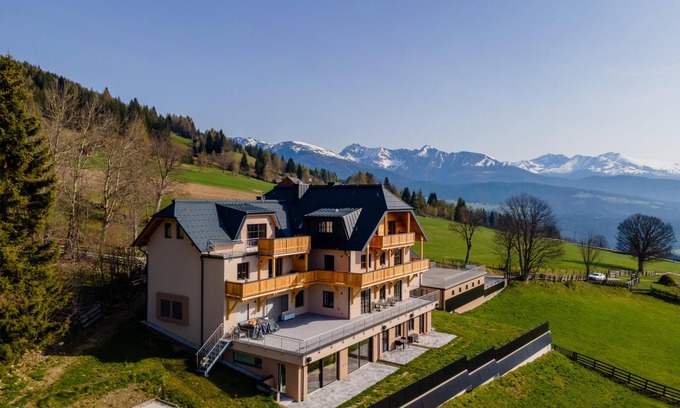 Mauterndorf Apartment | Cosy apartment with pool