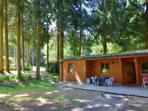 Finsterbergen House | Cosy apartment with covered porch