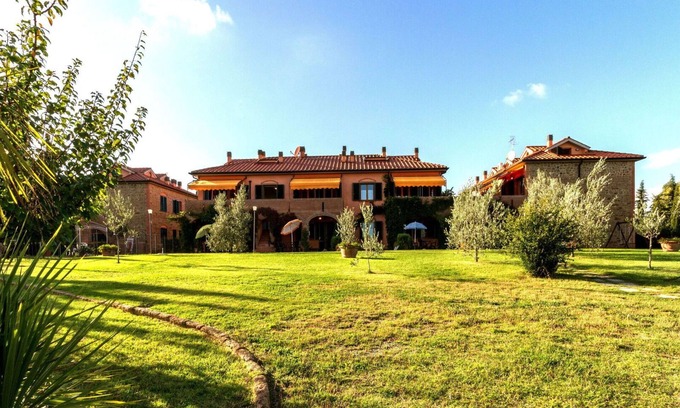 Sughera Apartment | Cosy apartment with WIFI, A/C, pool, TV, terrace, panoramic view and parking, close to San Gimig.