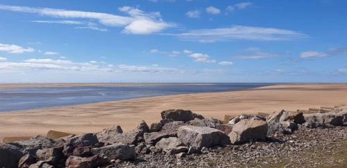 Haverigg House | Cosy, coastal cottage- Beach, Pub and shop nearby