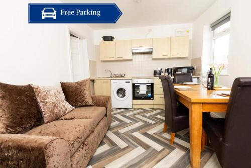 Swinton Apartment | Cosy & Compact Apartment in Swinton