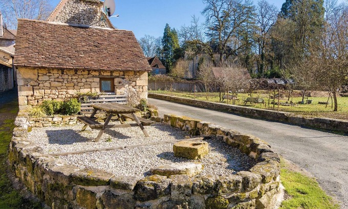 Peyzac-le-Moustier Cottage | Cosy cottage with garden