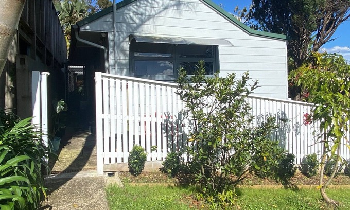 Allambie Heights Cottage | Cosy cottage in Allambie Heights
