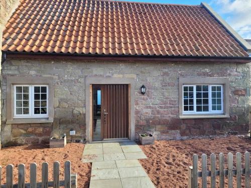 Paxton House | Cosy country cottage beside Ancient Woodlands