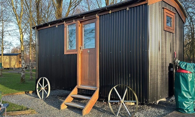 Higher Walton RV Rental | Cosy En-suite Shepherd Huts in beautiful wooded area.
