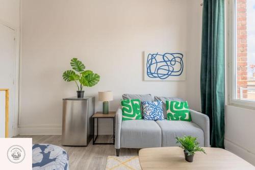 Lens Apartment | Cosy flat, Duplex, proche centre ville