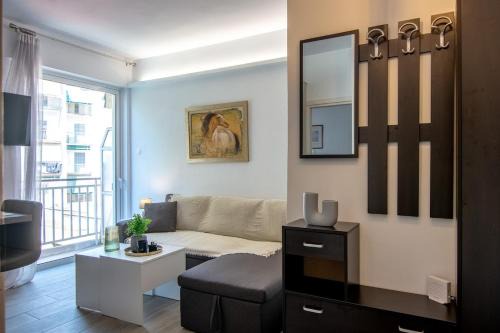 Kypseli Apartment | Cosy Hive in Athens