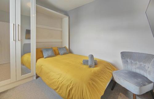 Hazel Grove Apartment | Cosy Holiday Studio in Hazel Grove - Self Catering Apartment 1