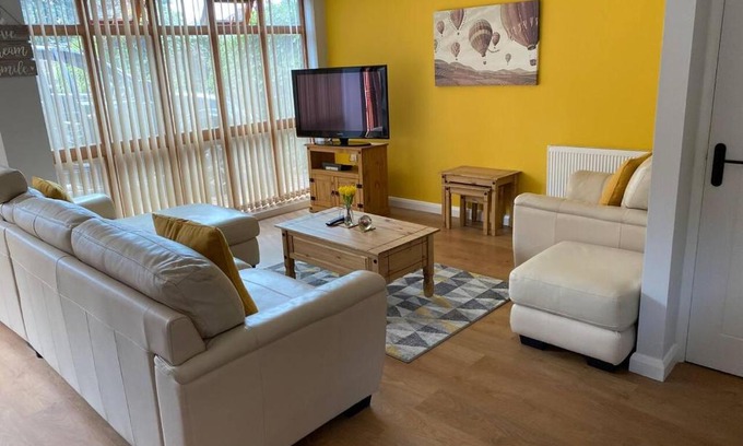 Lincoln Apartment | Cosy Homely Apartment close to Lincoln City Centre