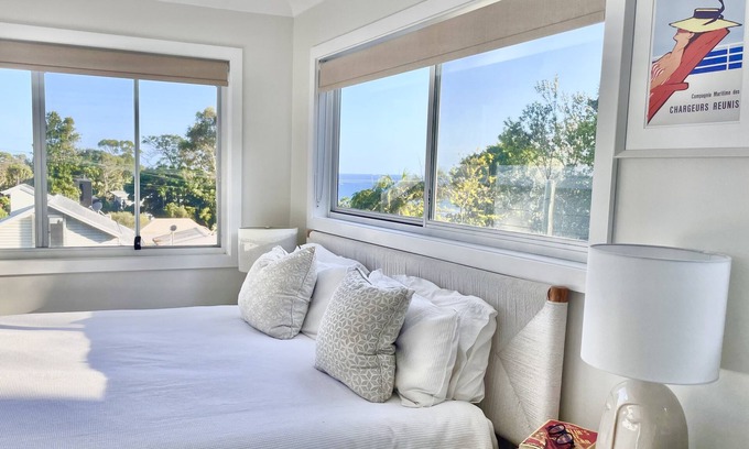 Scarborough House | Cosy house less than 10 min walk to beach