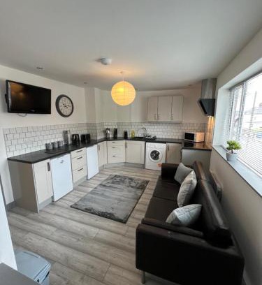 Warrington Apartment | Cosy Modern Apartment