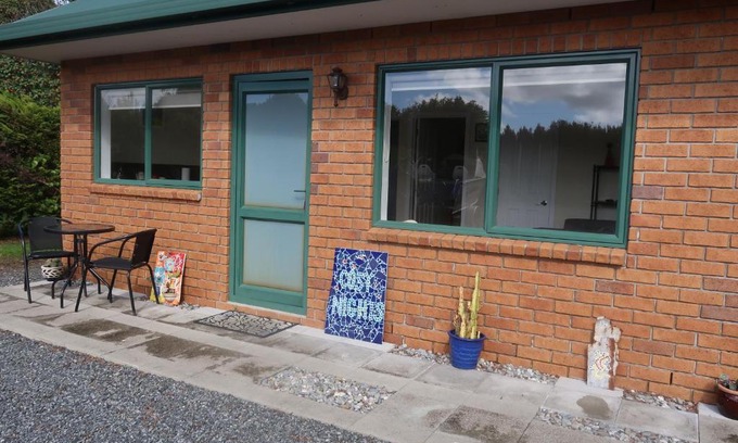 Kerikeri Apartment | Cosy Nights - modern, self-contained with parking