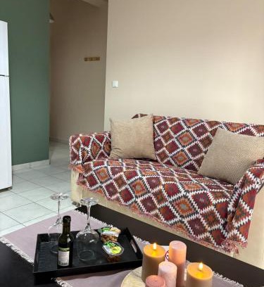 Komotini Apartment | Cosy Retreat