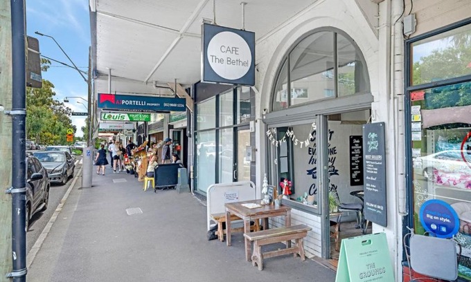 Glebe Apartment | Cosy Retreat in Central Location