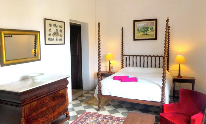 Inca House | Cosy Room in "Son Vivot" with Pool, Terraces & Wi-Fi