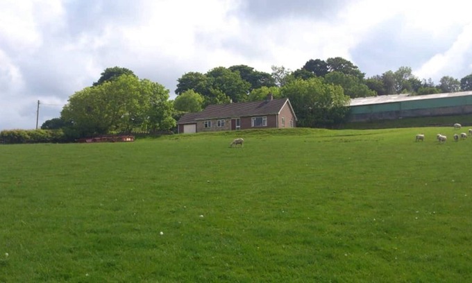 Hendrerwydd House | Cosy Rural Bungalow in the Clwydian Valley