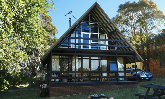 Kalkite House | Cosy ski and mountain retreat, best for groups and families