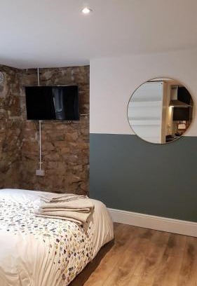 Durham Apartment | Cosy studio on traditional Durham street