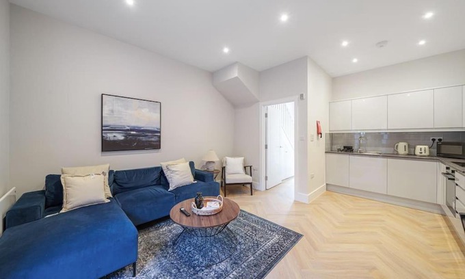 Tooting Apartment | Cosy Tooting Retreat: 2-Bed Gem