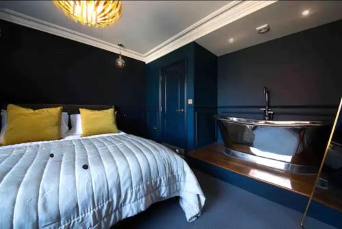 Kemptown Apartment | Cosy Townhouse by Brighton Pier & Seafront-St James