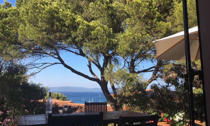 Giens Villa | Côte d'Azur villa with stunning sea views for rent on the Giens Peninsula