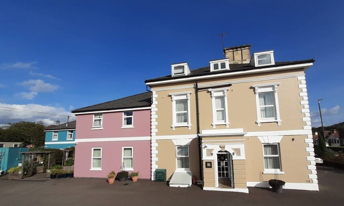 Stroud Apartment | Cotswold Aparthotel