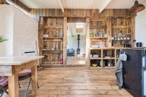 Minchinhampton House | Cotswold Converted Milk Parlour