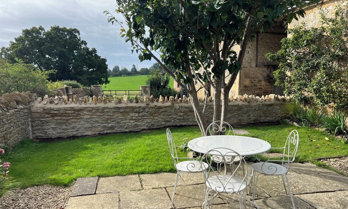 Upper Seagry Other | Cotswold Farm Cottage - Two Bedrooms, Pet Friendly, set in beautiful countryside