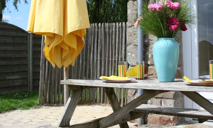 Cherrueix Cottage | cottage 2-4 people with pool in the bay of Mont Saint Michel is 300m from the sea