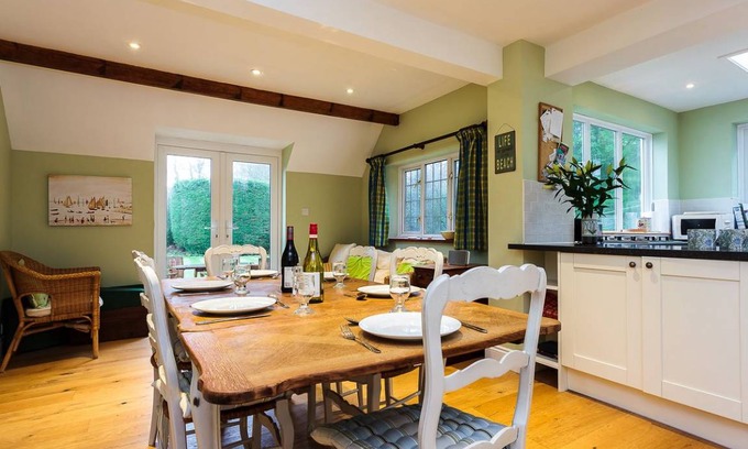 Middleton-on-Sea Cottage | Cottage ∙ 4 bedrooms ∙ 7 guests