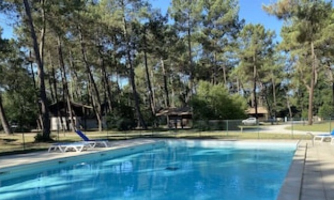 Le Porge Cottage | Cottage 6 people, Cottage in residential park